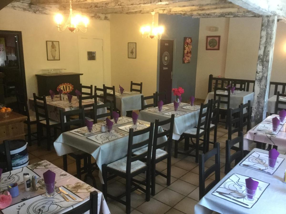 Auberge Henri IV Segur-le-Chateau Buitenkant foto