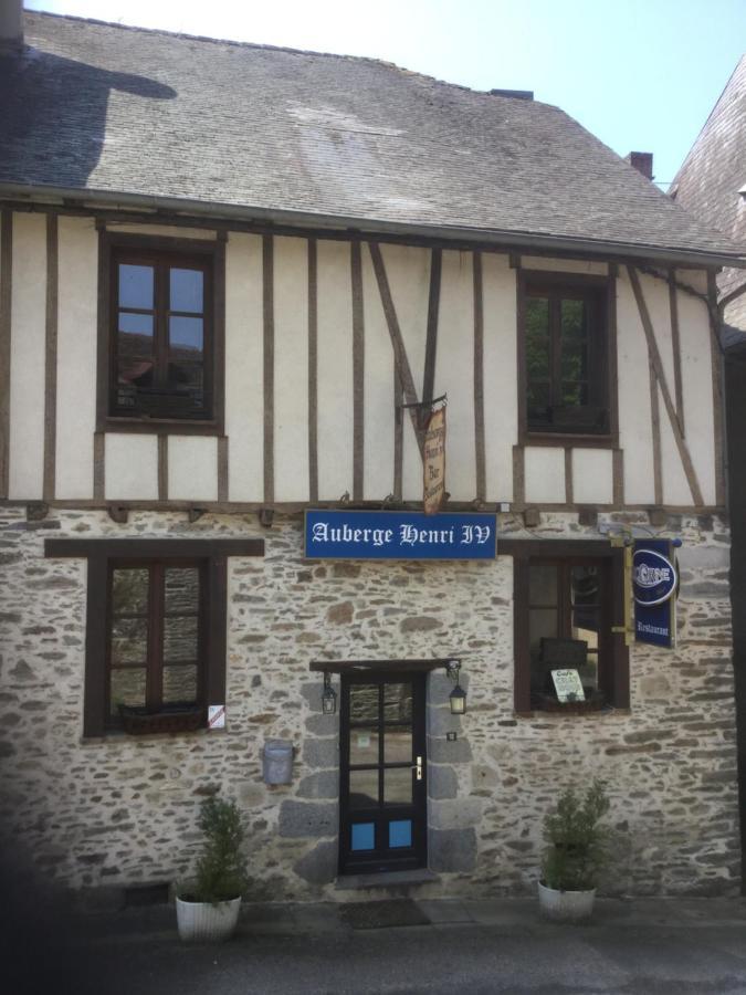 Auberge Henri IV Segur-le-Chateau Buitenkant foto